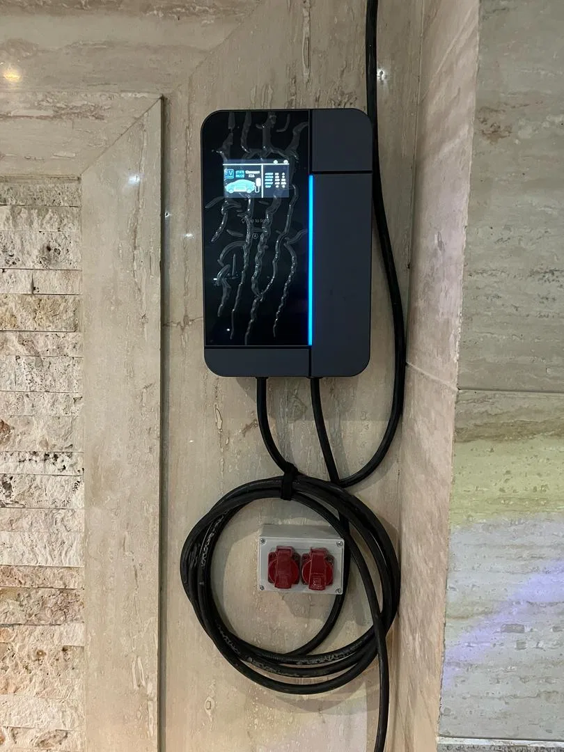 شارژر خودرو برقی